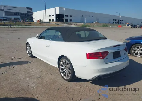 2015 Audi A5 2.0T Premium z USA, uszkodzony, nr VIN WAUMFAFH3FN010033